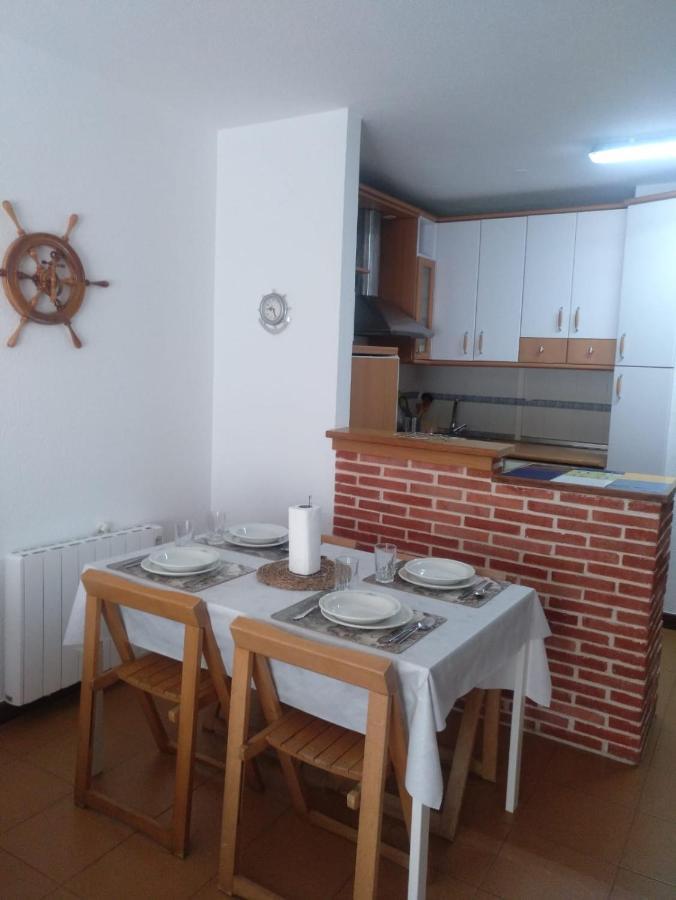 Apartamento Ajo Luaran gambar
